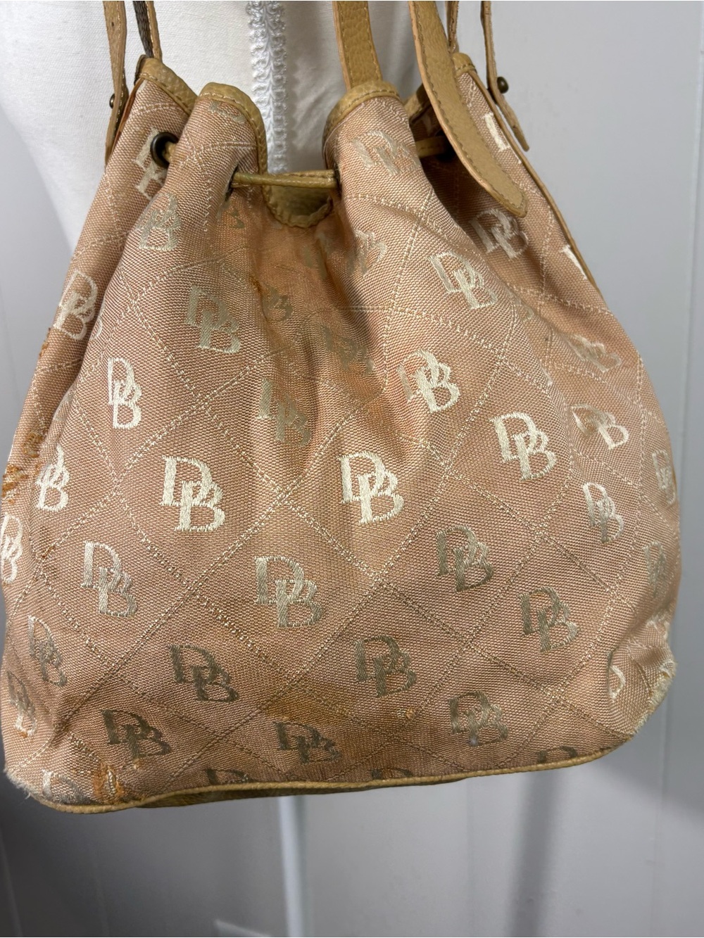 Vintage 90s Dooney & Bourke Brown Canvas Monogram Logo Bucket Hobo Bag *READ* - Picture 9 of 13